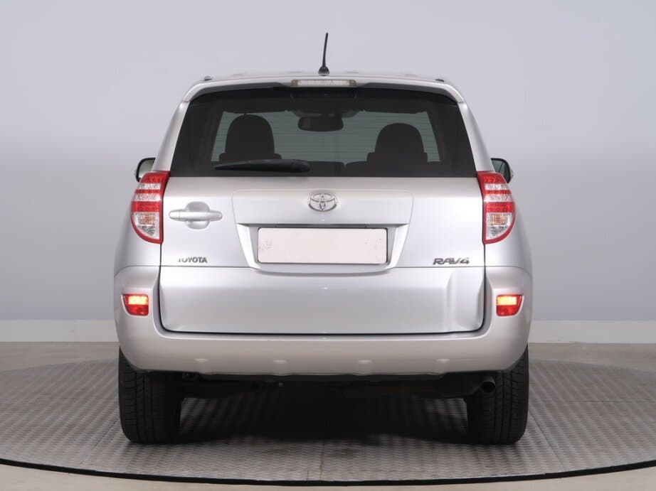 2011 Toyota RAV4 - 6