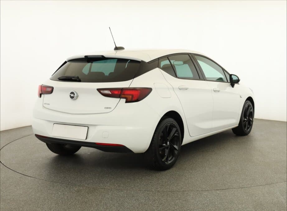 2017 Opel ASTRA - 7
