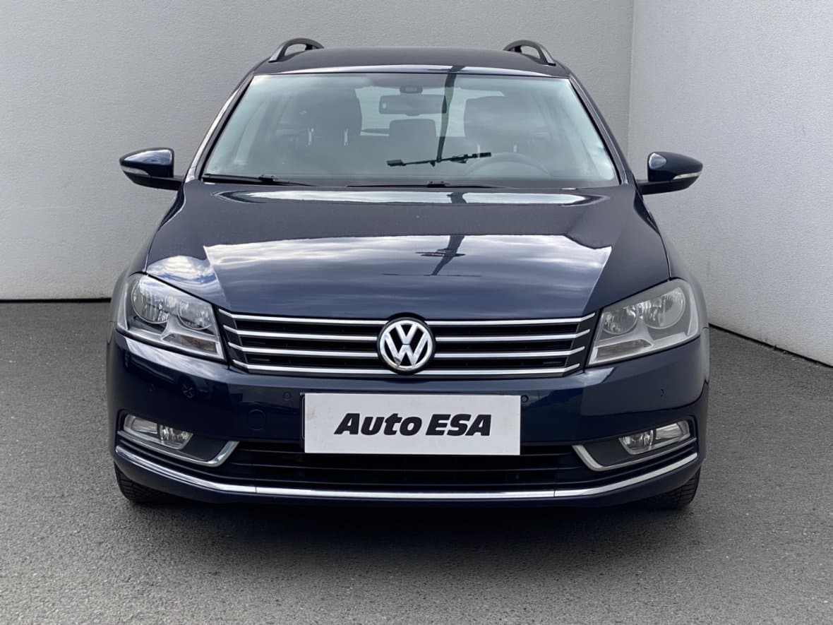 2012 Volkswagen PASSAT - 2