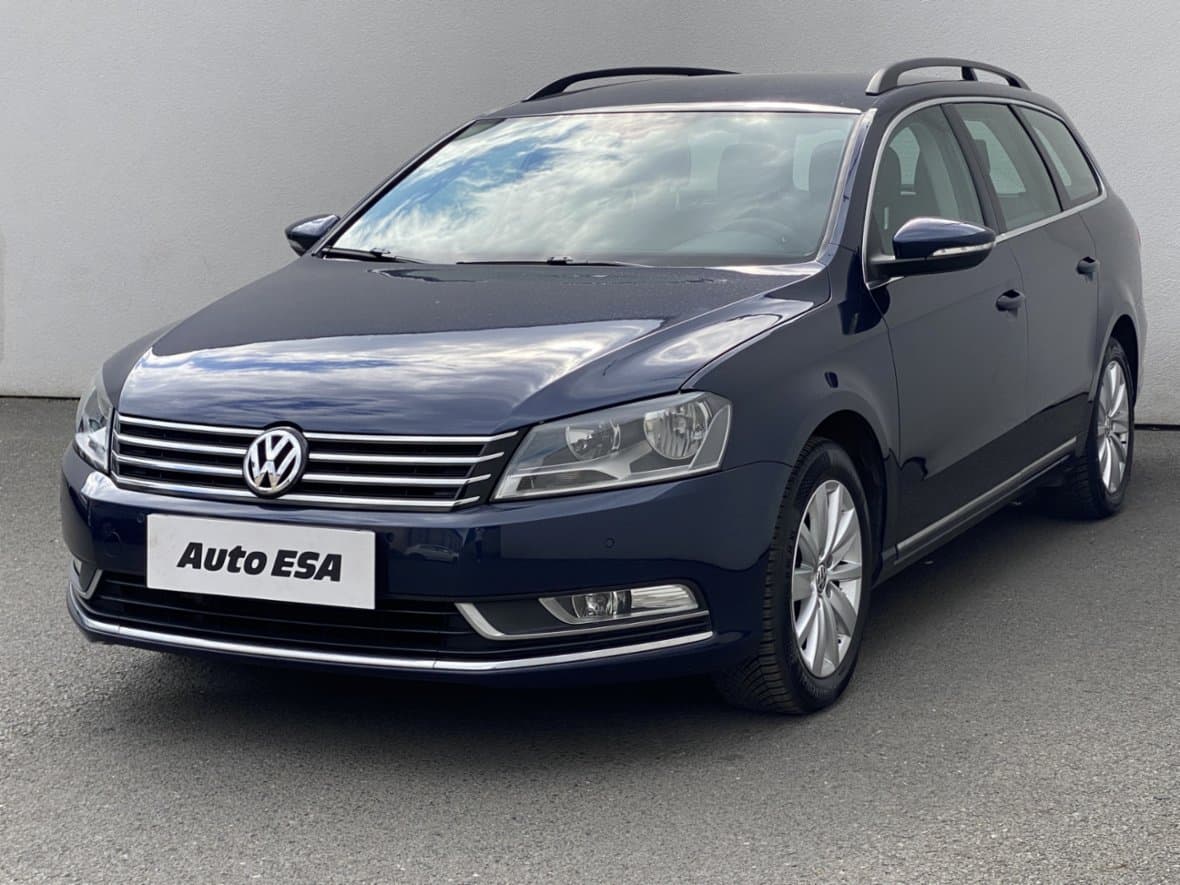 2012 Volkswagen PASSAT - 3