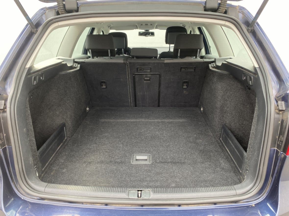 2012 Volkswagen PASSAT - 7