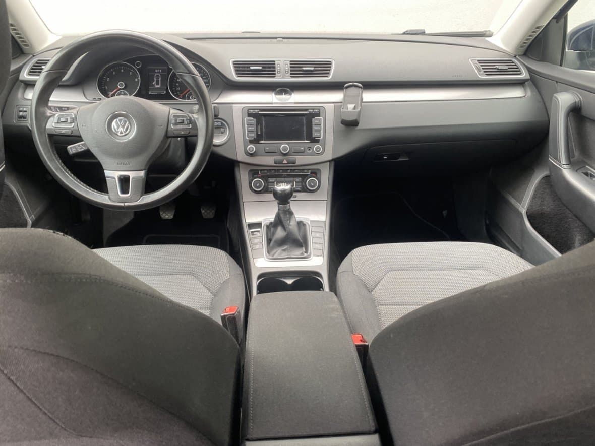 2012 Volkswagen PASSAT - 8