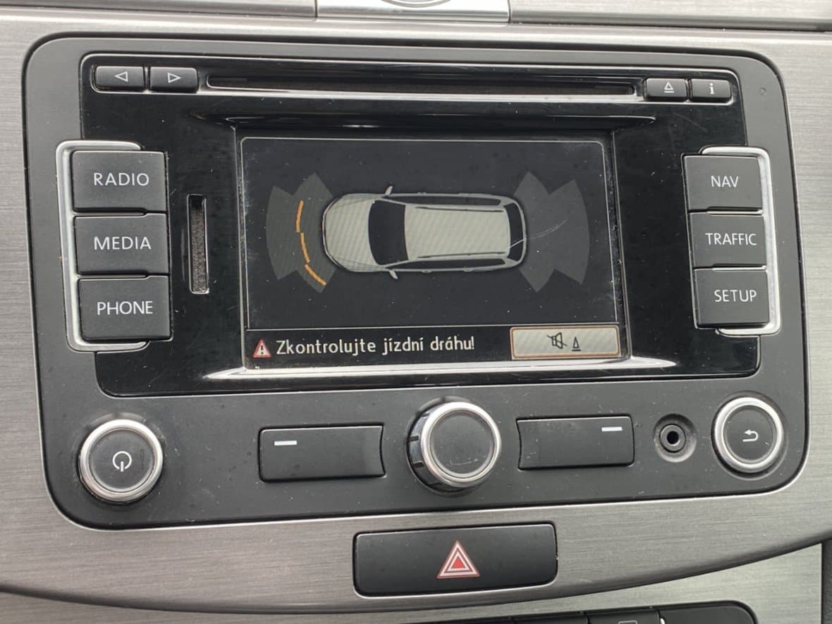 2012 Volkswagen PASSAT - 17