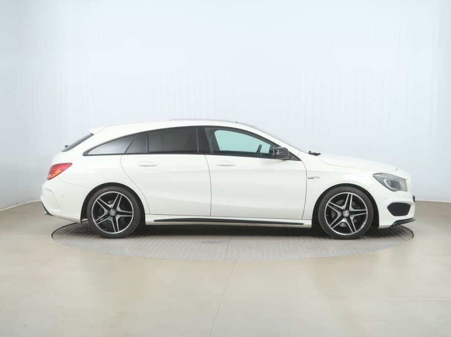 2016 Mercedes-Benz CLA - 8