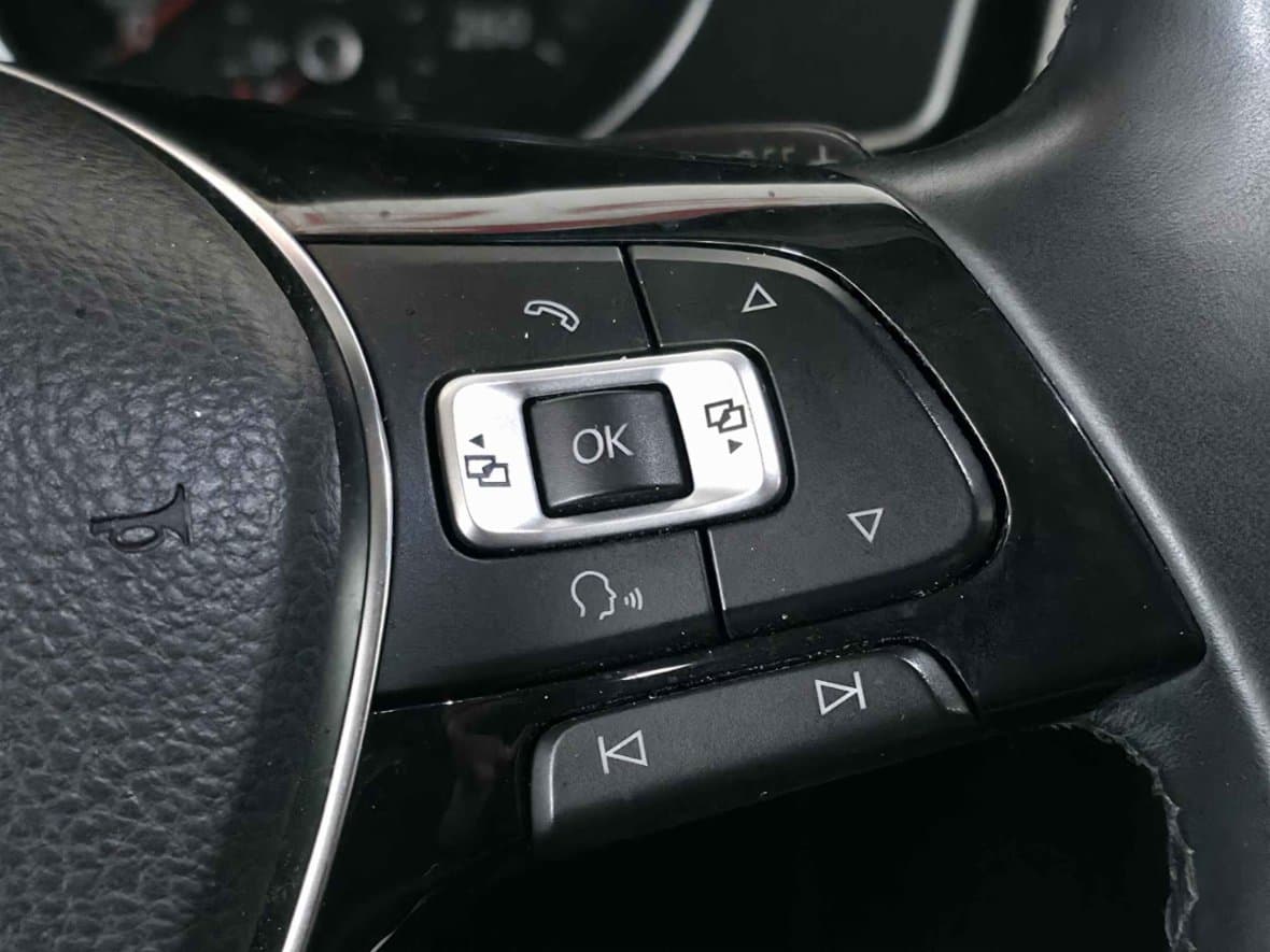 2018 Volkswagen PASSAT - 16