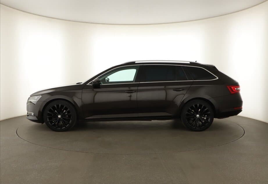 2016 Škoda SUPERB - 4