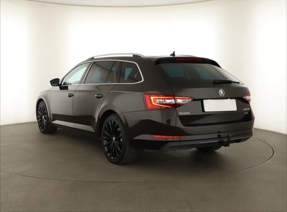 2016 Škoda SUPERB - 5
