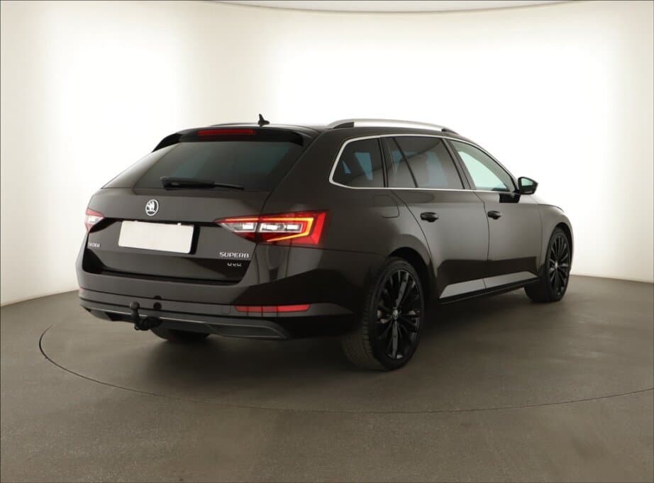 2016 Škoda SUPERB - 7