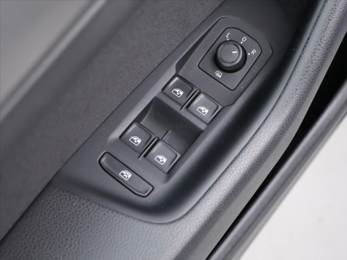 2015 Volkswagen PASSAT - 15