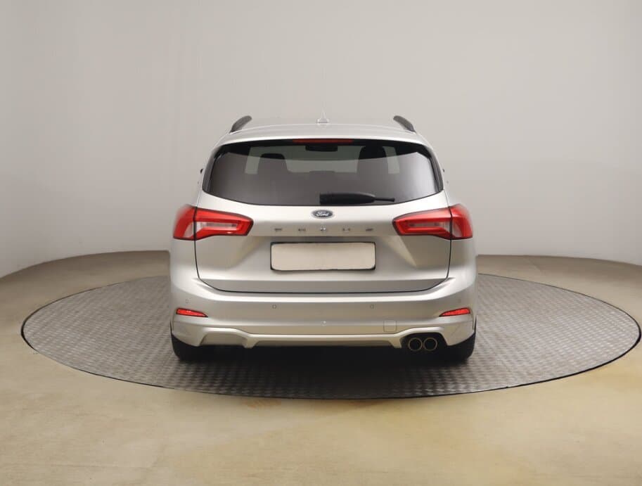 2020 Ford FOCUS - 6