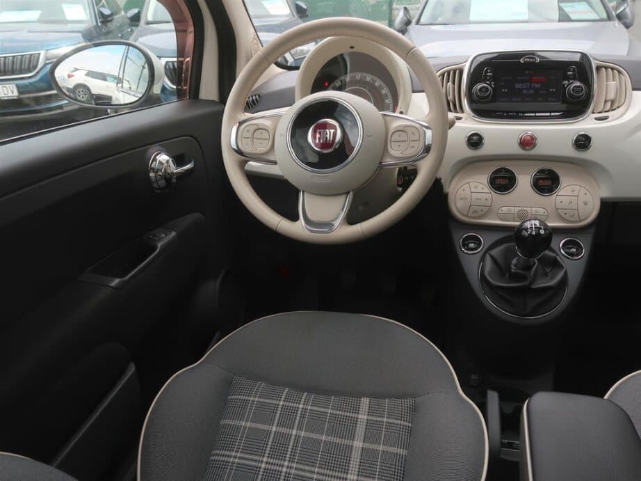 2017 Fiat 500 - 9