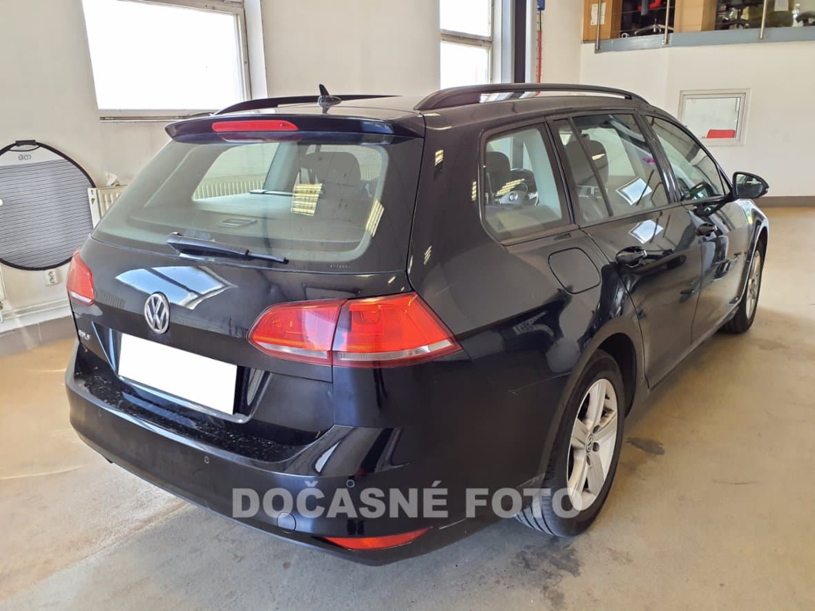 2013 Volkswagen GOLF - 2