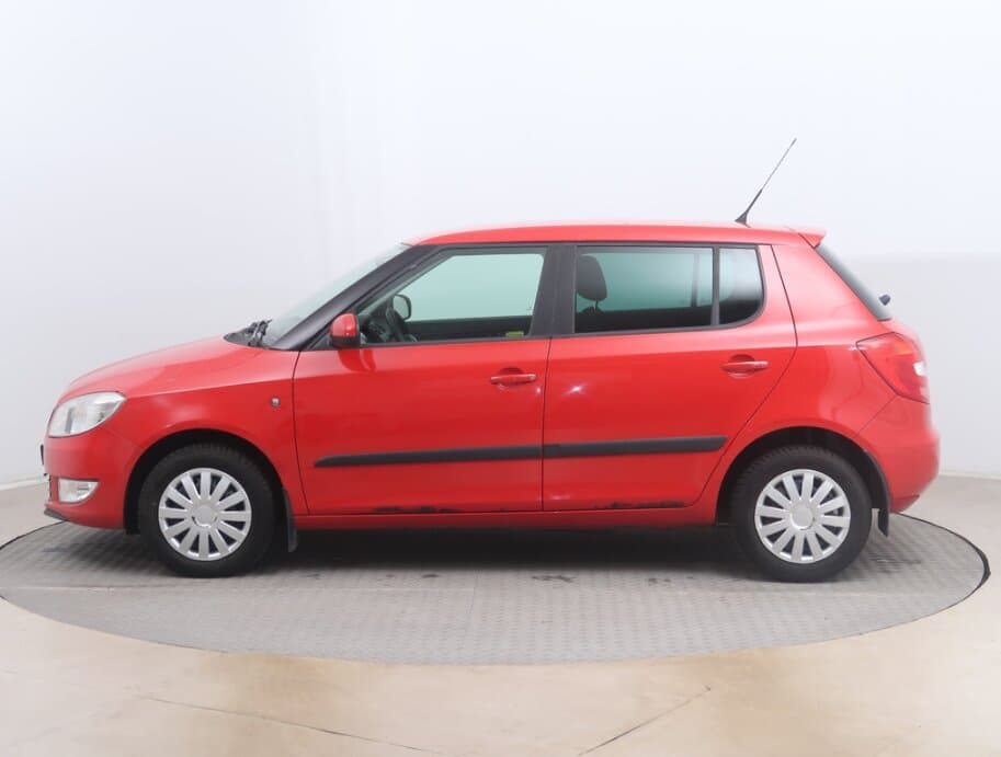2010 Škoda FABIA - 4