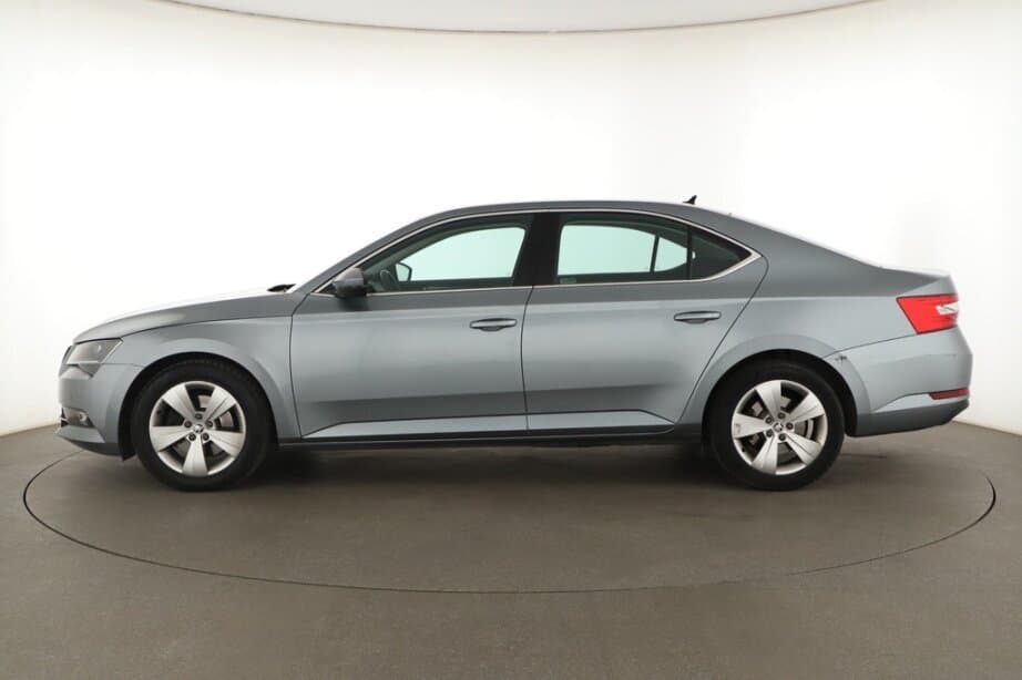 2016 Škoda SUPERB - 4