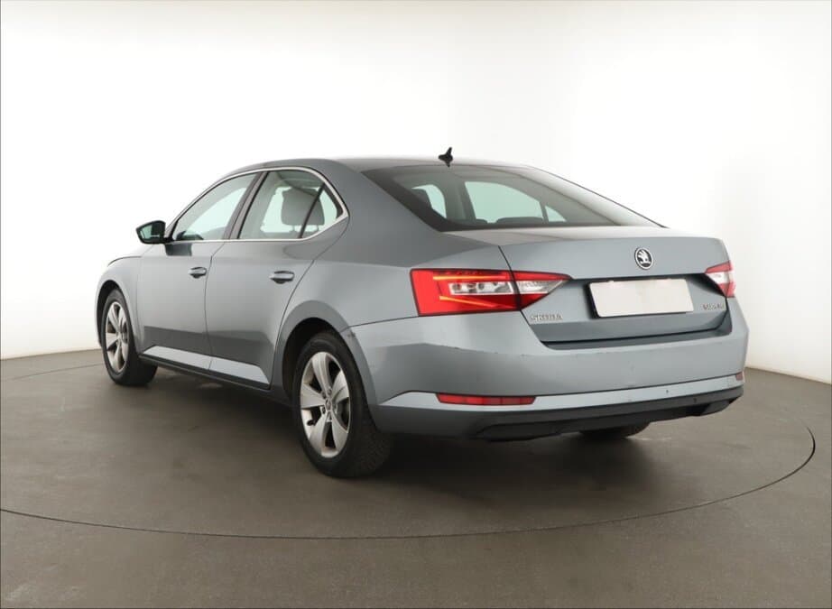 2016 Škoda SUPERB - 5