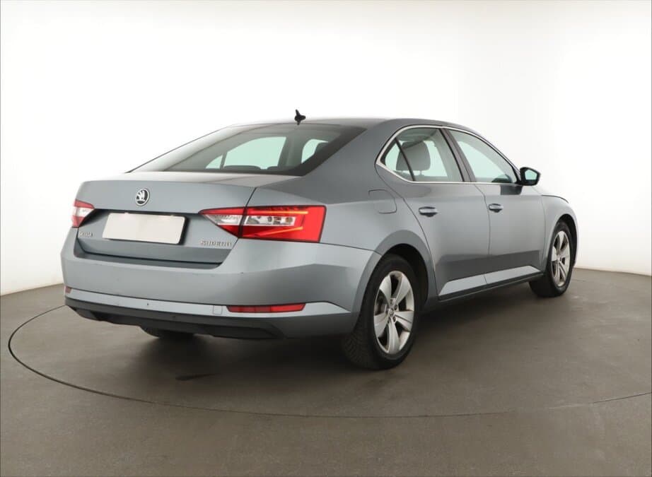 2016 Škoda SUPERB - 7