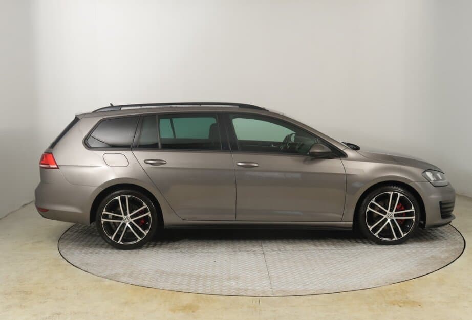 2016 Volkswagen GOLF - 8