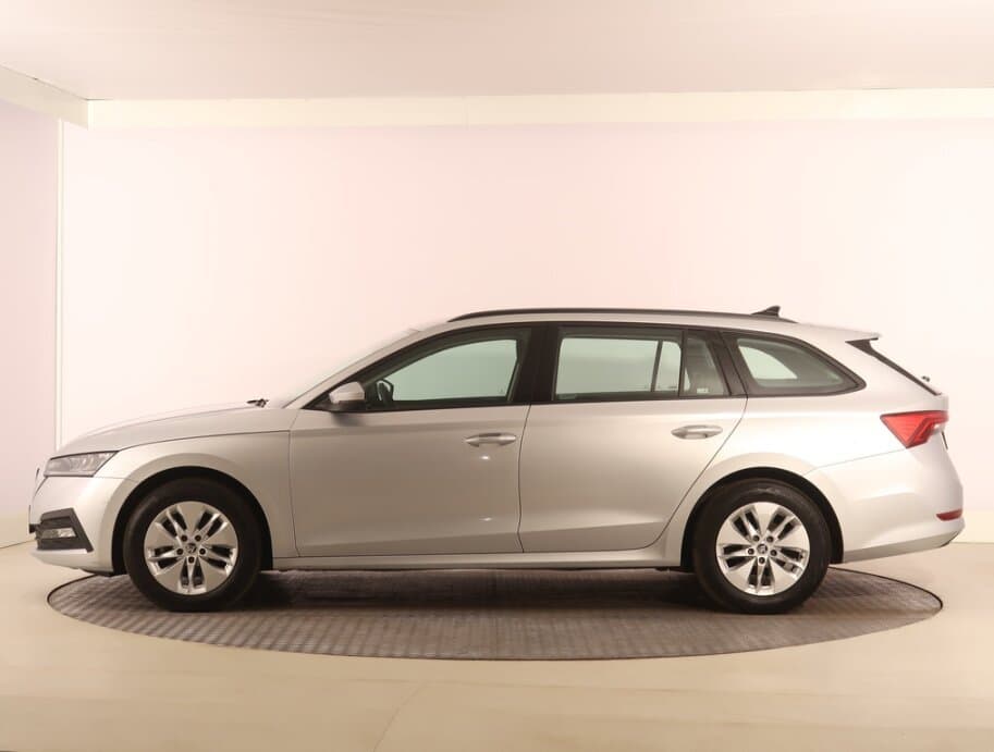 2022 Škoda OCTAVIA - 4