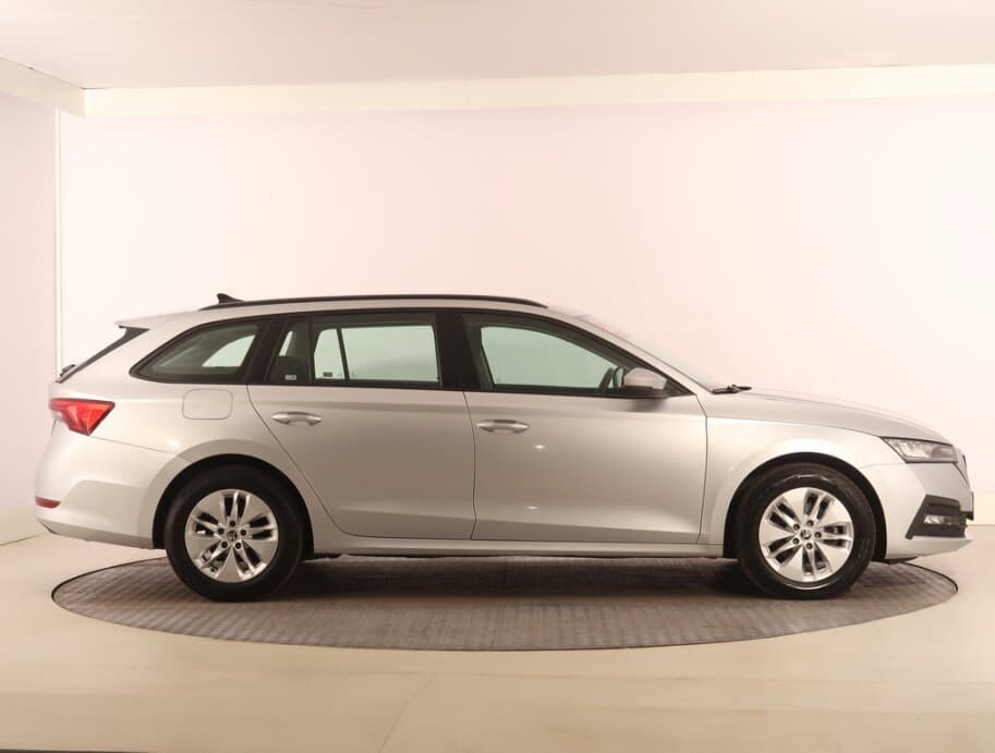 2022 Škoda OCTAVIA - 8