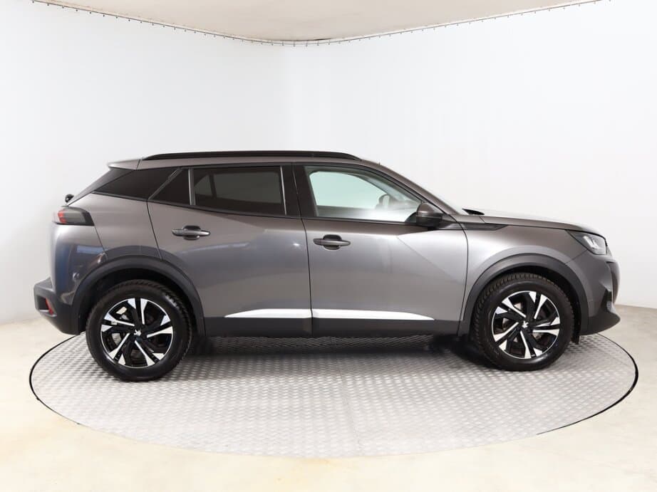 2021 Peugeot 2008 - 8