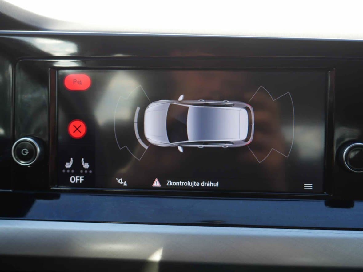 2020 Volkswagen GOLF - 13