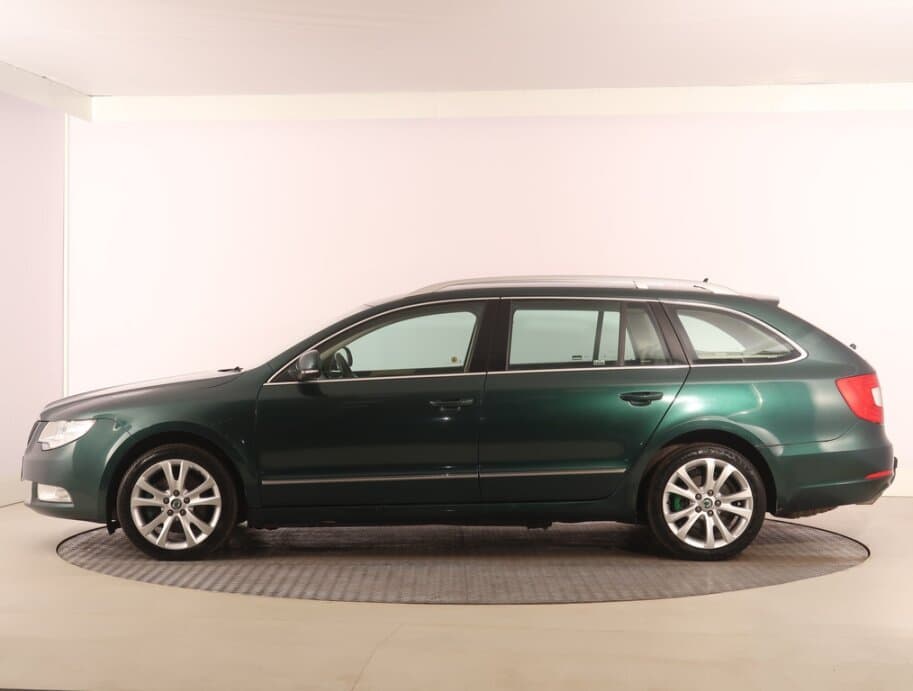 2010 Škoda SUPERB - 4