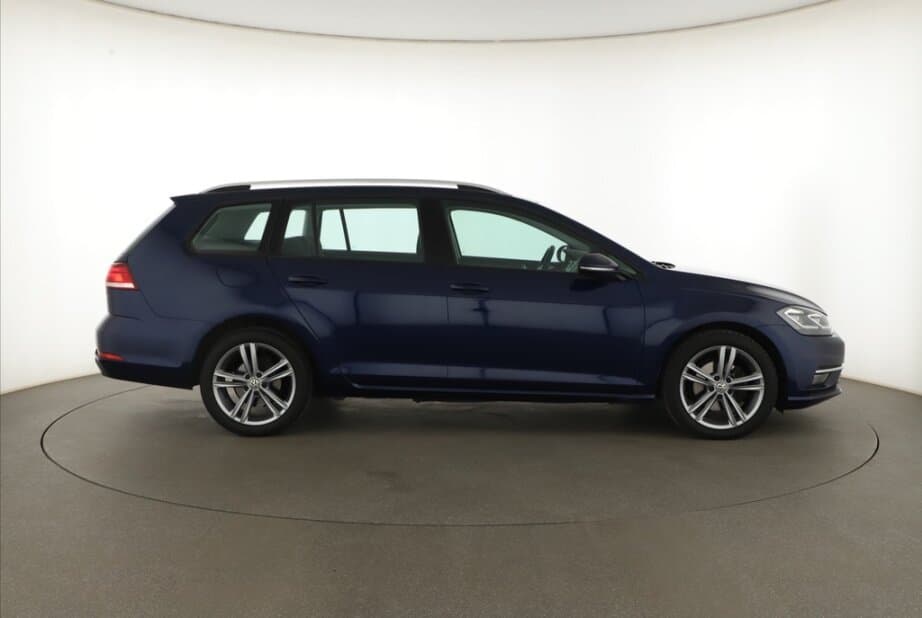 2019 Volkswagen GOLF - 8