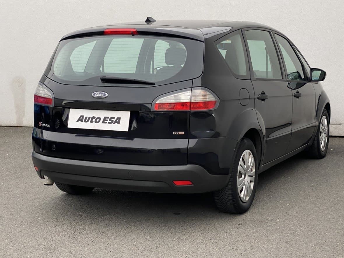 2010 Ford S-MAX - 4