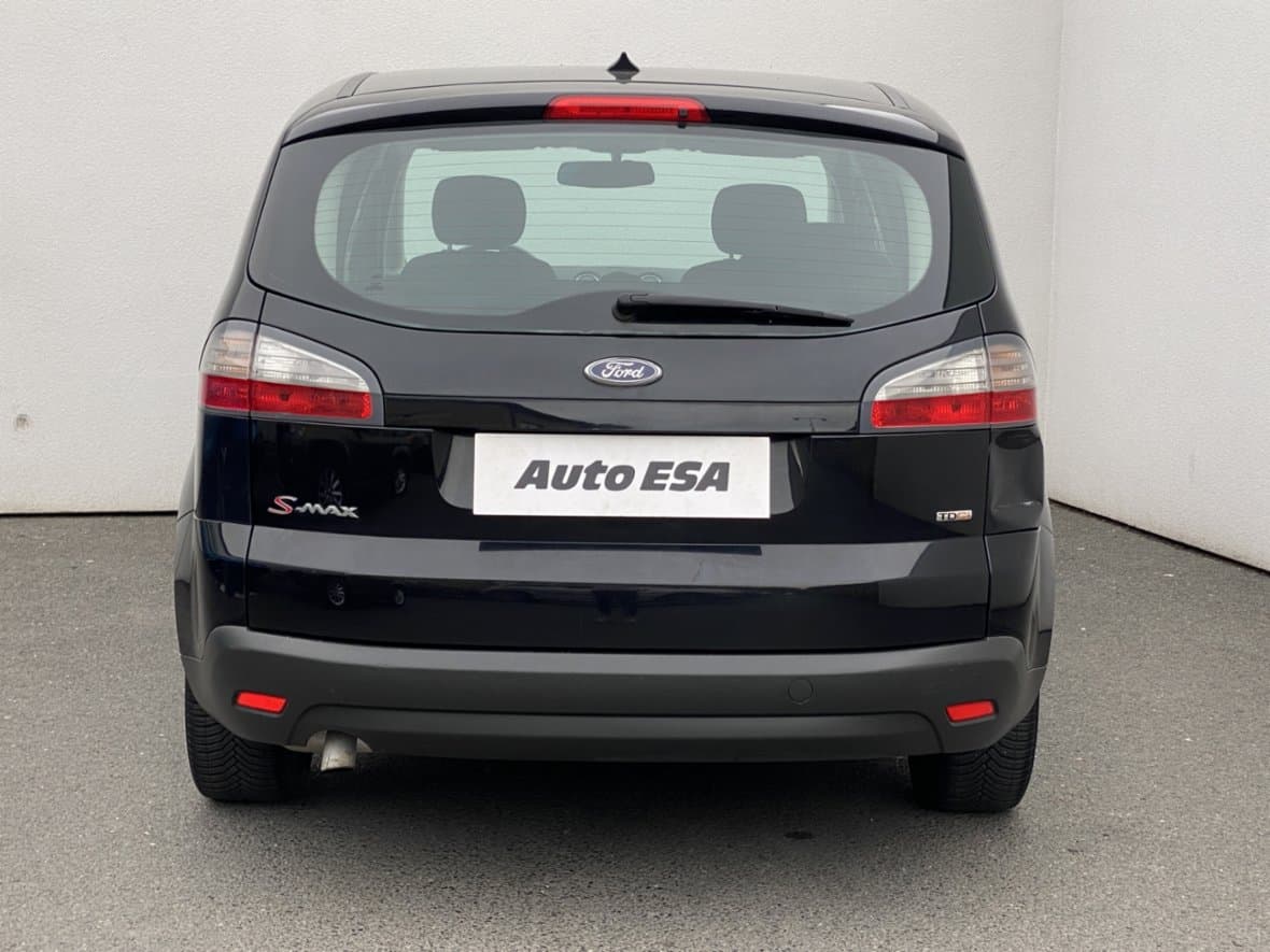 2010 Ford S-MAX - 5