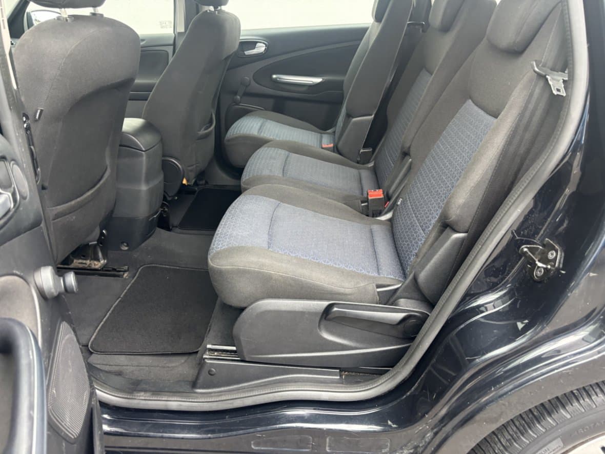 2010 Ford S-MAX - 10