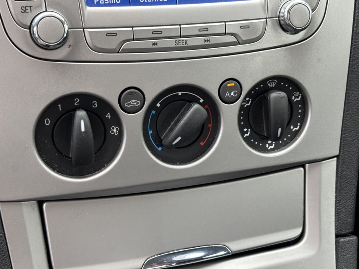 2010 Ford S-MAX - 14