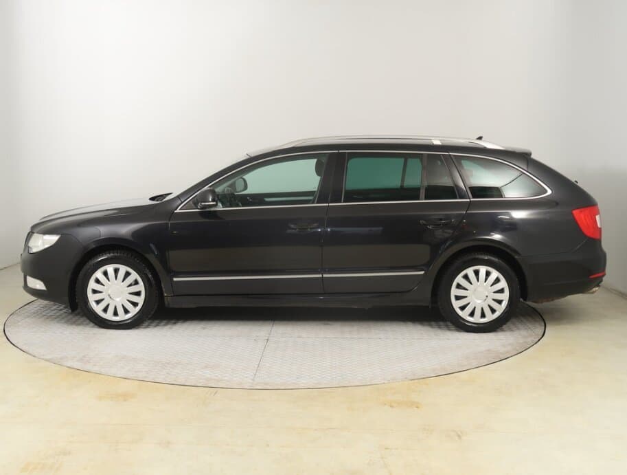 2012 Škoda SUPERB - 4