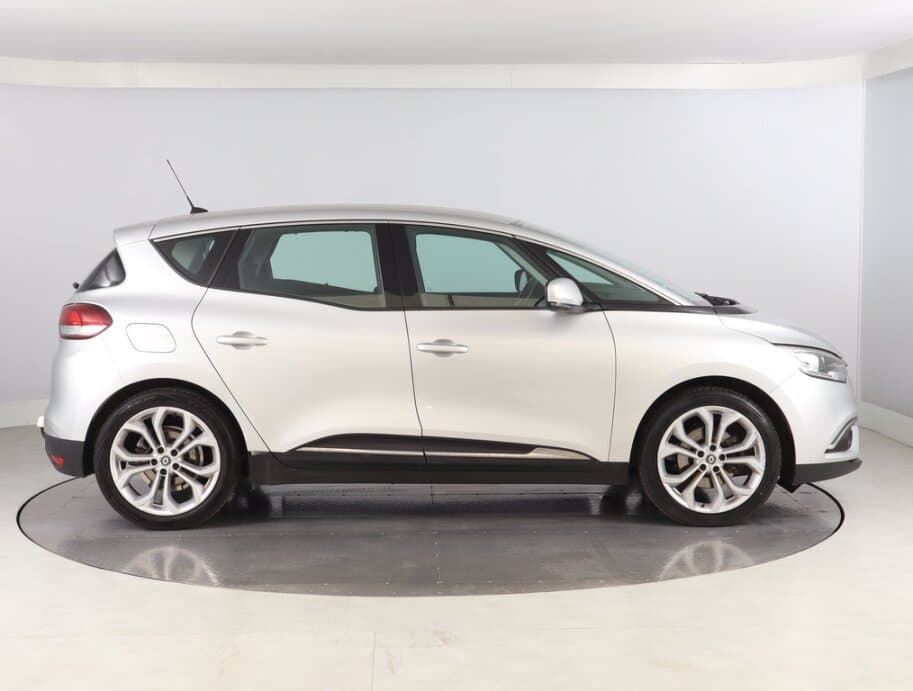 2017 Renault SCENIC - 8