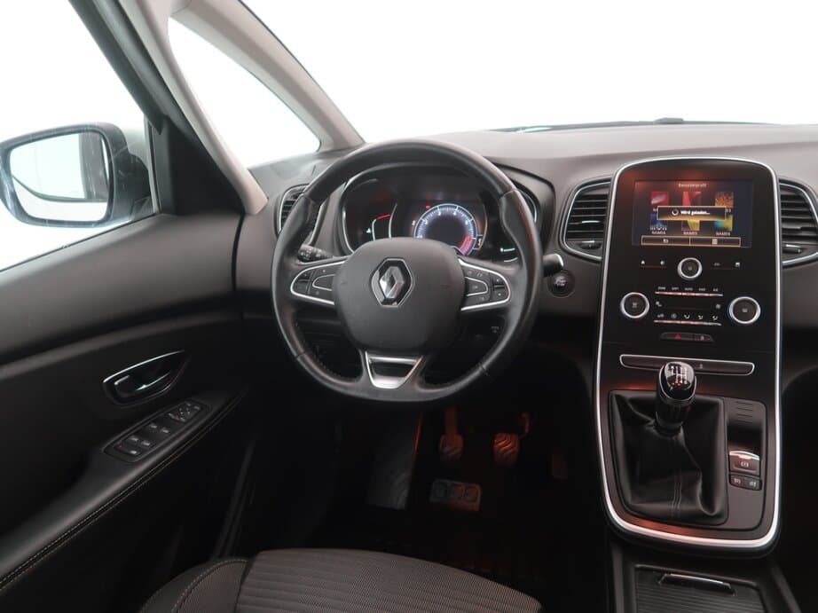 2017 Renault SCENIC - 9