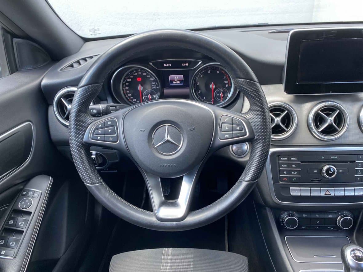 2019 Mercedes-Benz CLA - 11