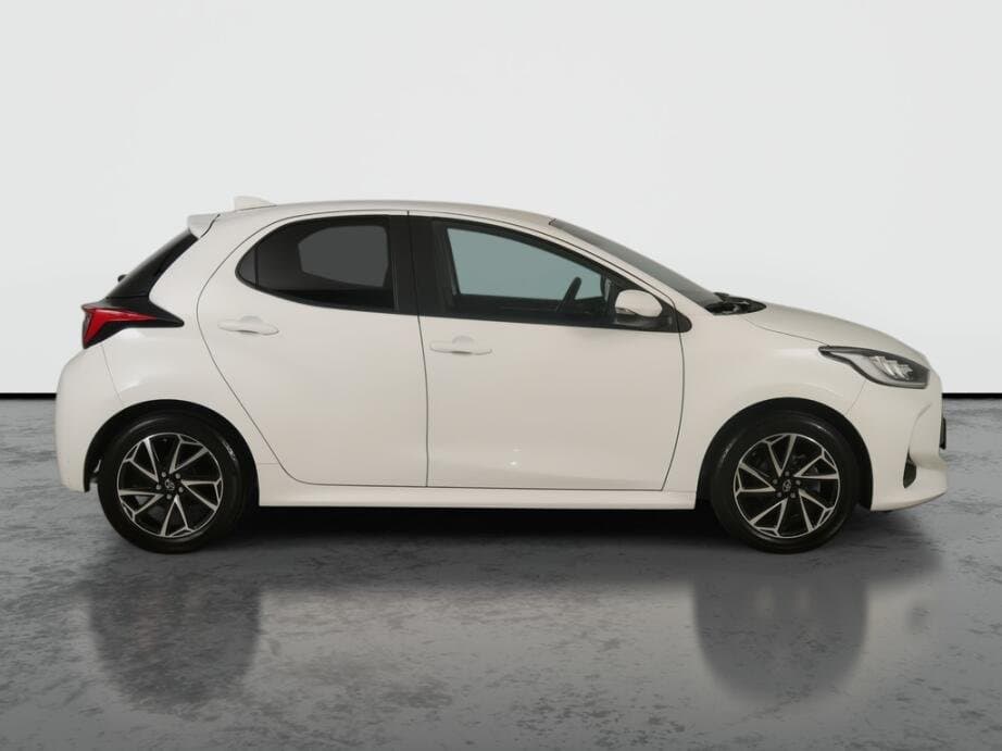 2023 Toyota YARIS - 8