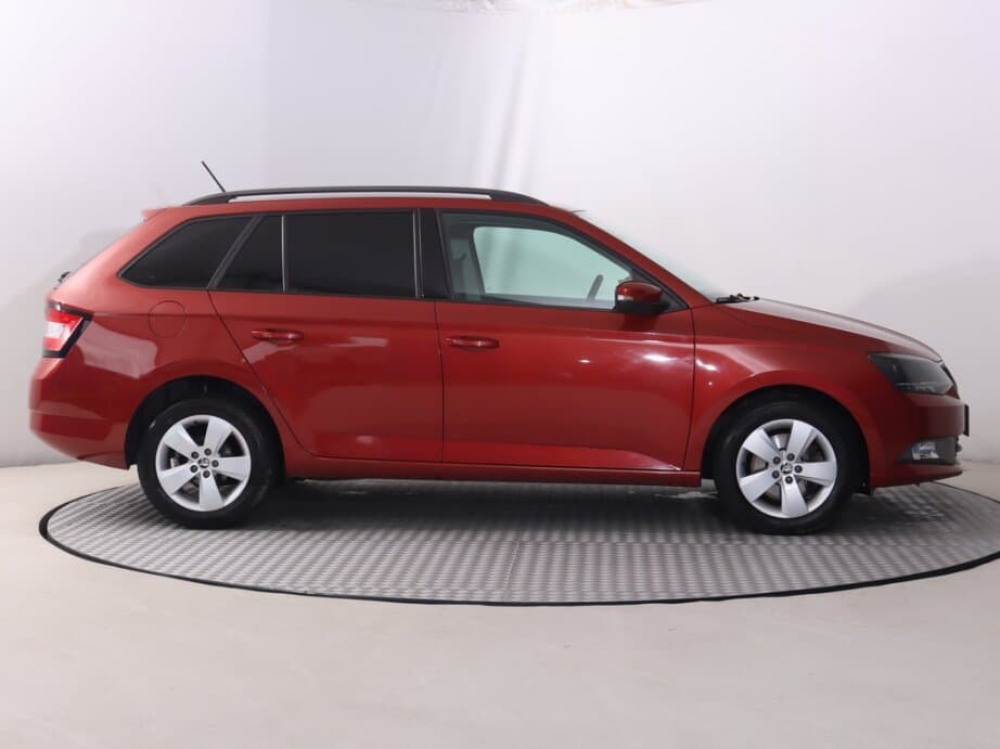 2016 Škoda FABIA - 8