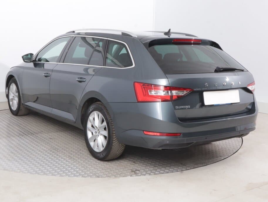 2021 Škoda SUPERB - 5