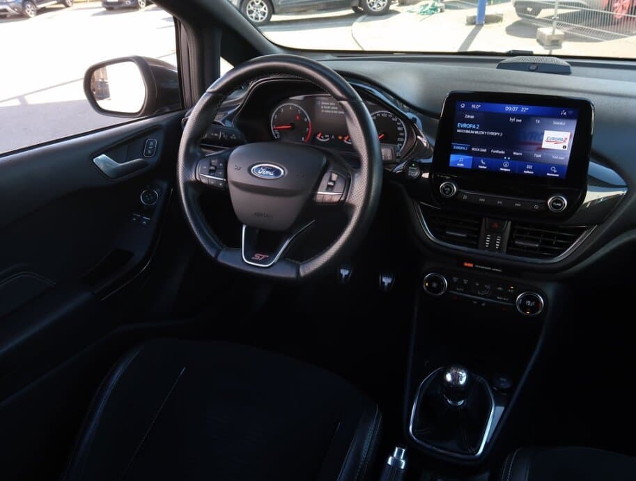 2020 Ford FIESTA - 17