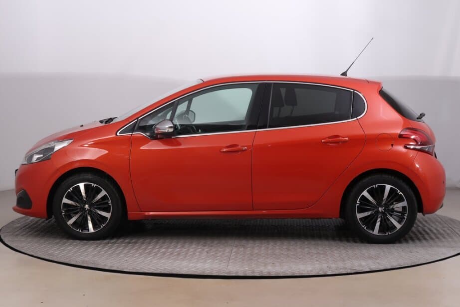 2015 Peugeot 208 - 4