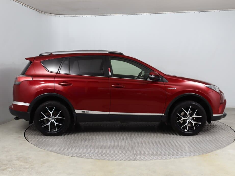2018 Toyota RAV4 - 8