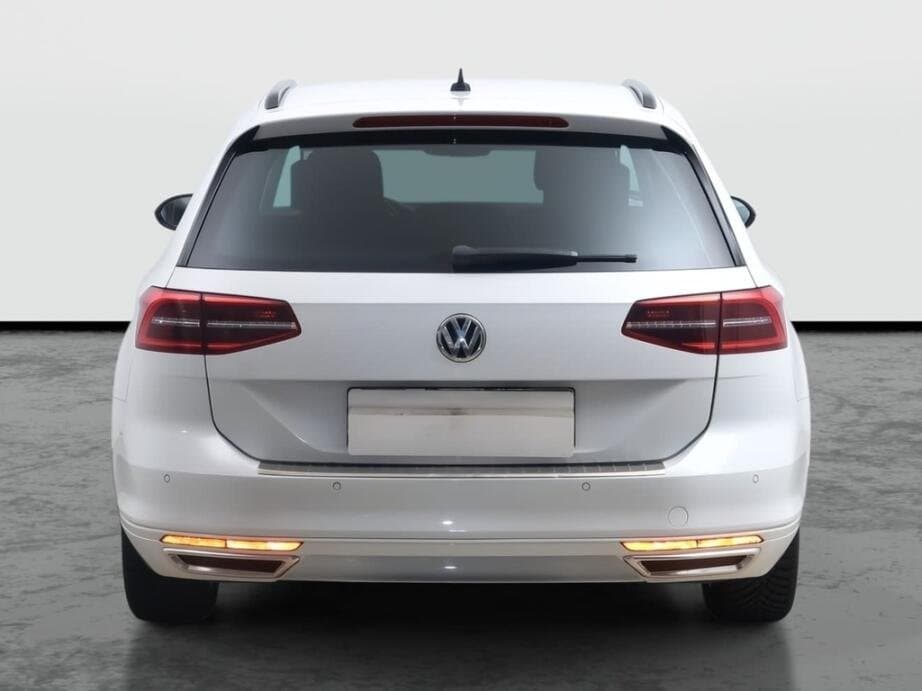 2018 Volkswagen PASSAT - 6