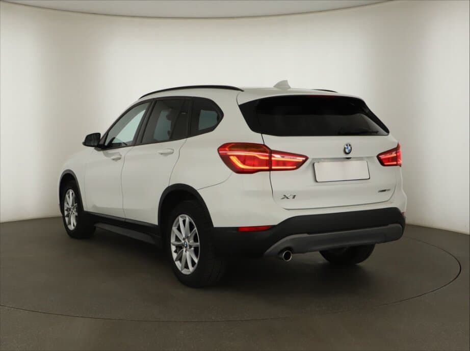 2018 BMW X1 - 5