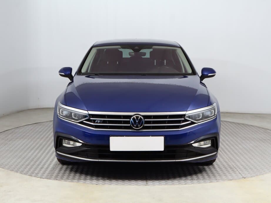 2021 Volkswagen PASSAT - 2
