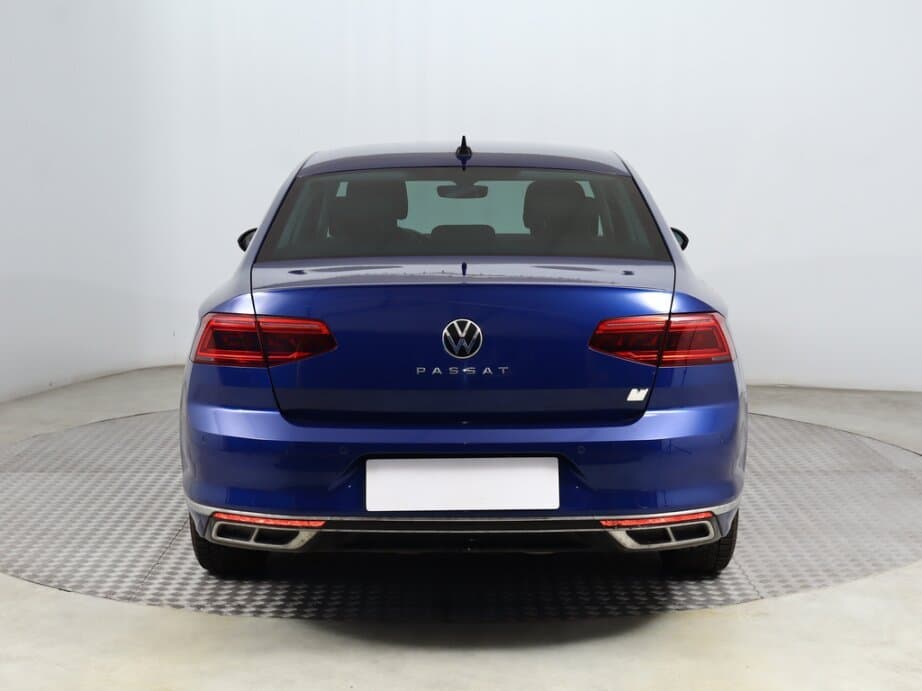 2021 Volkswagen PASSAT - 6