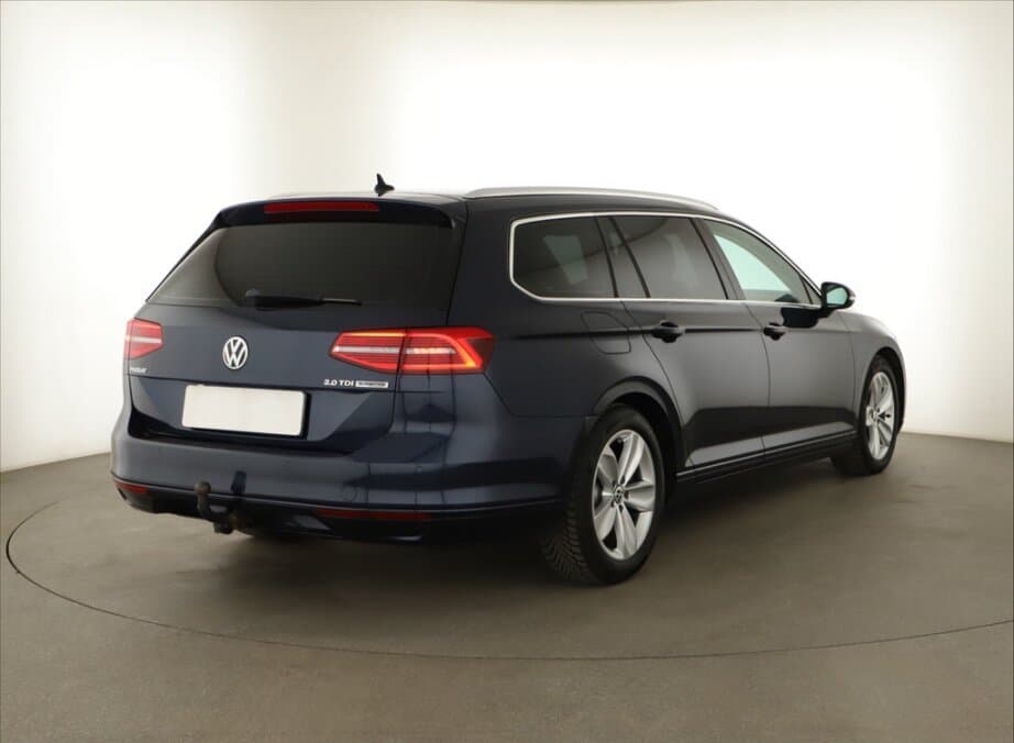 2015 Volkswagen PASSAT - 7