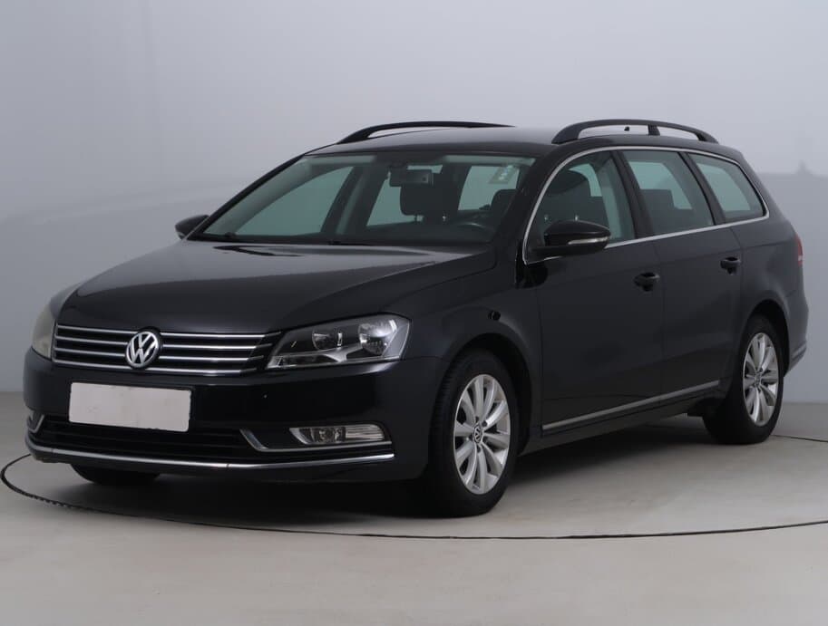 2011 Volkswagen PASSAT - 3