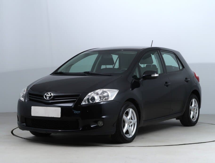 2011 Toyota AURIS - 3