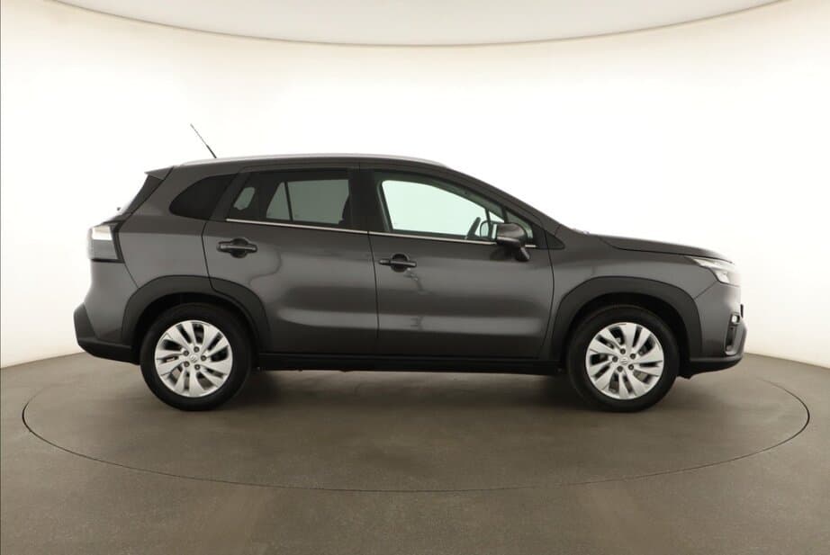 2023 Suzuki SX4 - 8