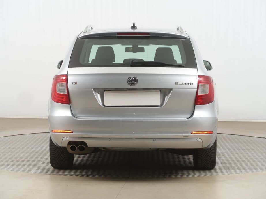 2010 Škoda SUPERB - 6